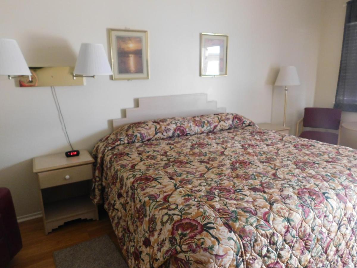 Royal Host Motel ラスクルーセス エクステリア 写真