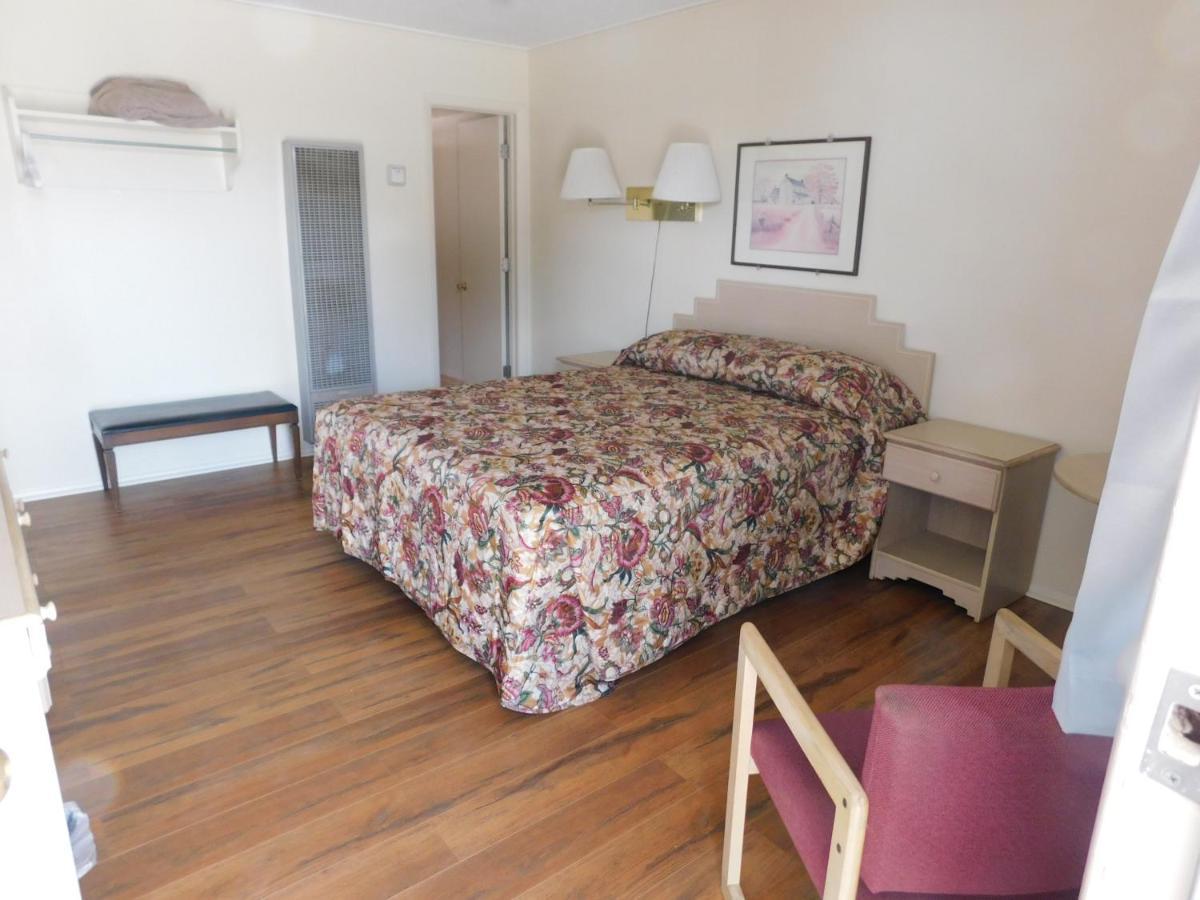 Royal Host Motel ラスクルーセス エクステリア 写真