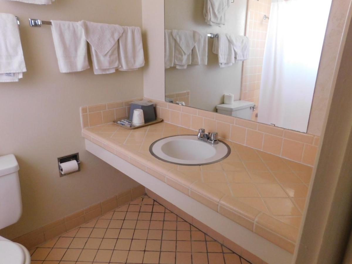Royal Host Motel ラスクルーセス エクステリア 写真